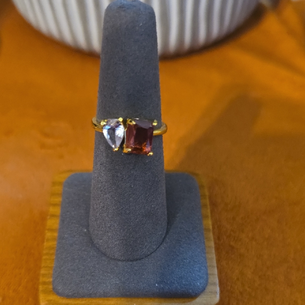Elegant Gold CRYSTAL and Red Gemstone Ring